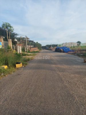 Bán lô đất mặt tiền đường lớn tại khu phố Tân An, Thị trấn Tân phú, Đồng Phú, Bình Phước